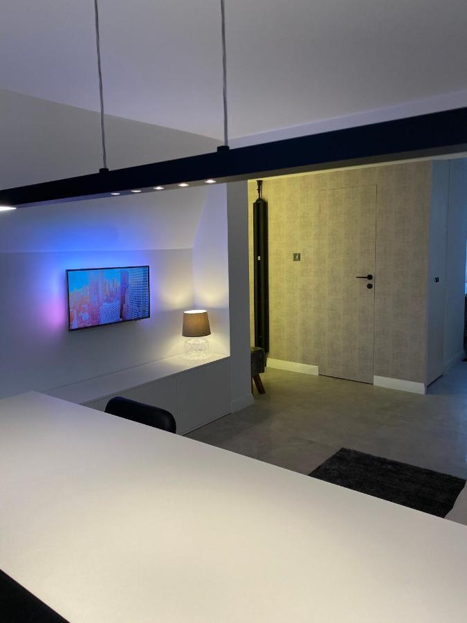 グダニスクApartament West - Targ Rybnyアパートメント エクステリア 写真